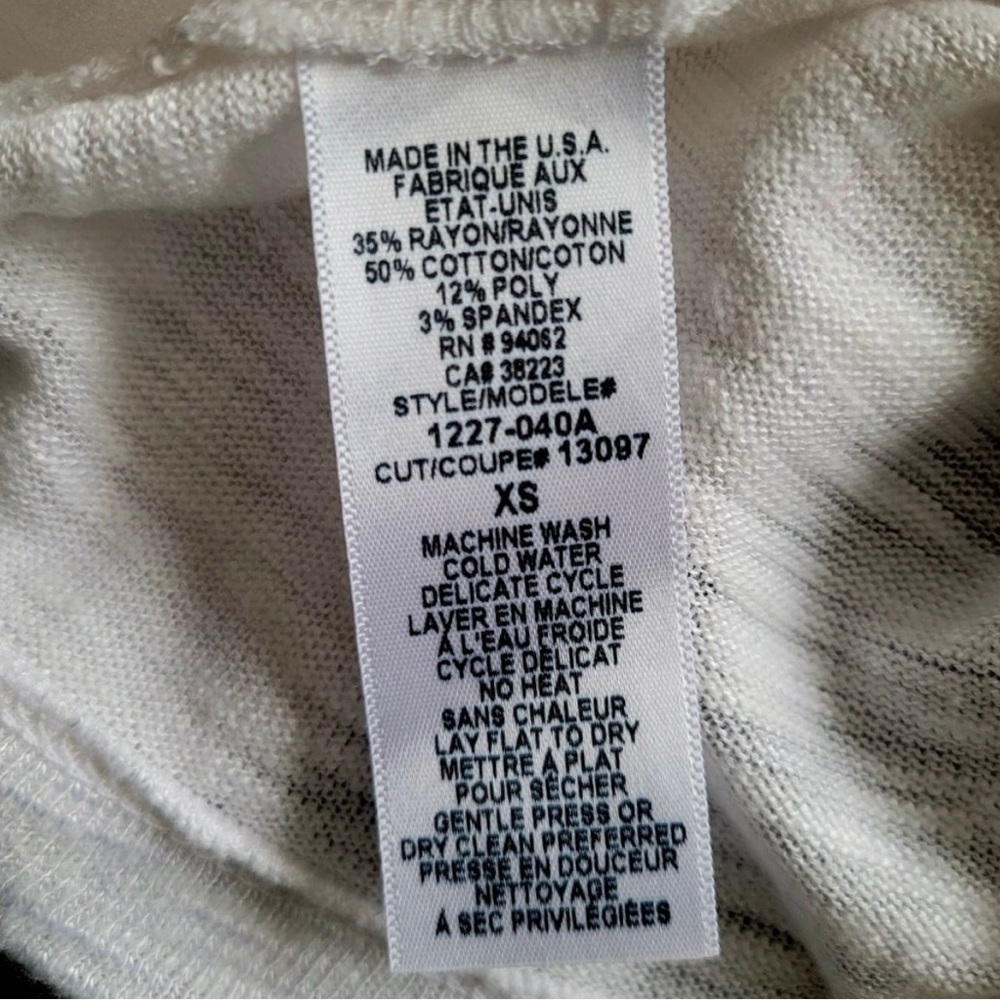Language by Anthropologie Women’s Dip Dyed Top Cutout Back - Picture 8 of 8